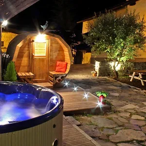 https://chalet-eterlou-tignes.hotels-rhonealpes.com